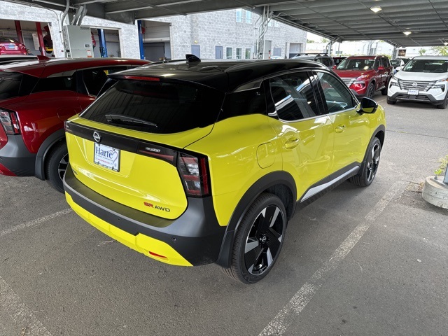 2025 Nissan Kicks SR photo 4