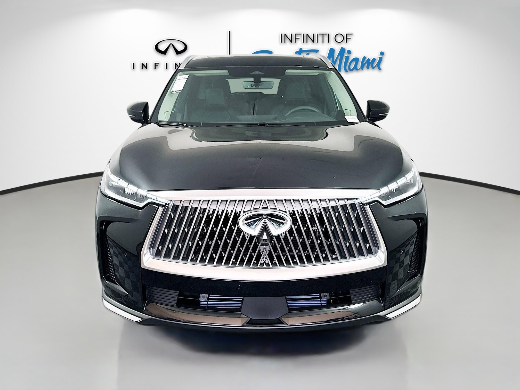 2026 Infiniti QX60 Luxe photo 2