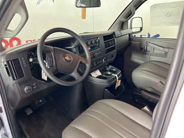 2025 Chevrolet Express Cargo 2500 photo 6