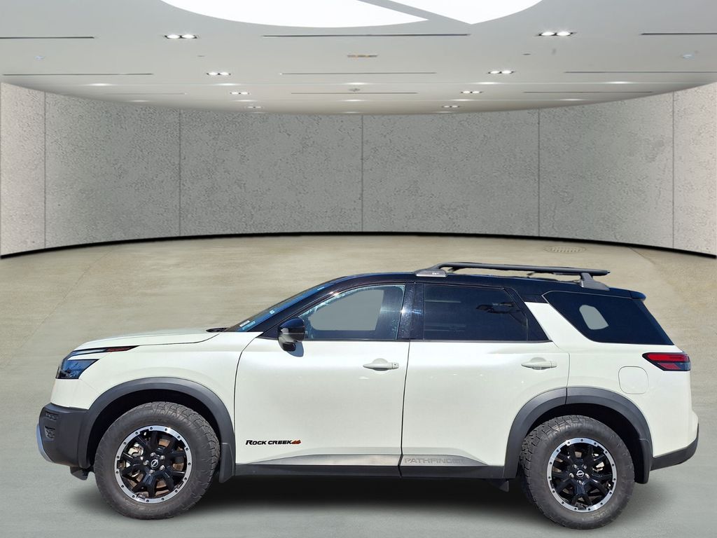 2023 Nissan Pathfinder Rock Creek photo 2