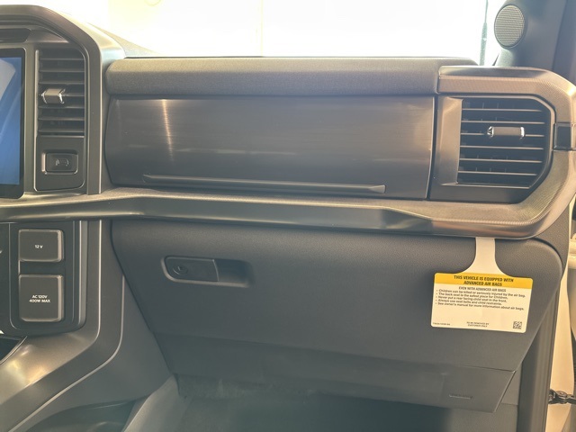 2025 Ford F-150 Lariat photo 26