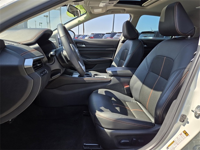 2021 Nissan Altima 2.5 SR photo 4