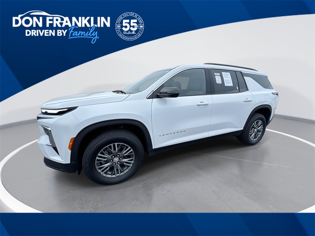 2025 Chevrolet Traverse LT's photo