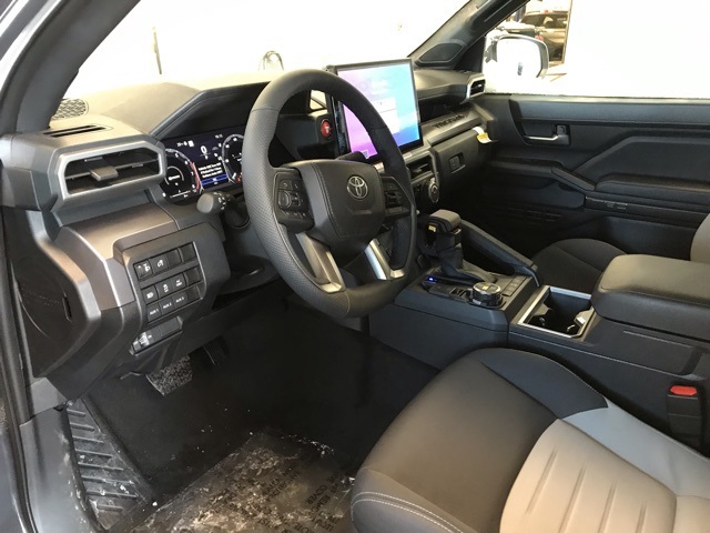 2025 Toyota Tacoma TRD Off-Road Double Cab photo 10