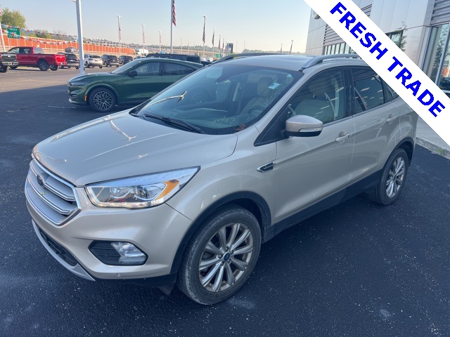 2018 Ford Escape Titanium photo 2