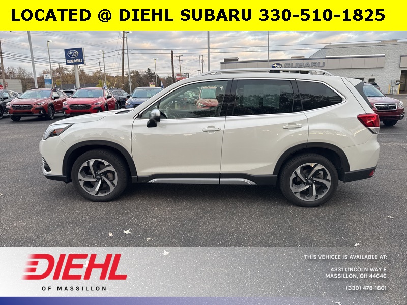 2023 Subaru Forester Touring photo 3