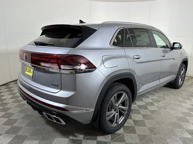 2024 Volkswagen Atlas Cross Sport SEL R-Line photo 7