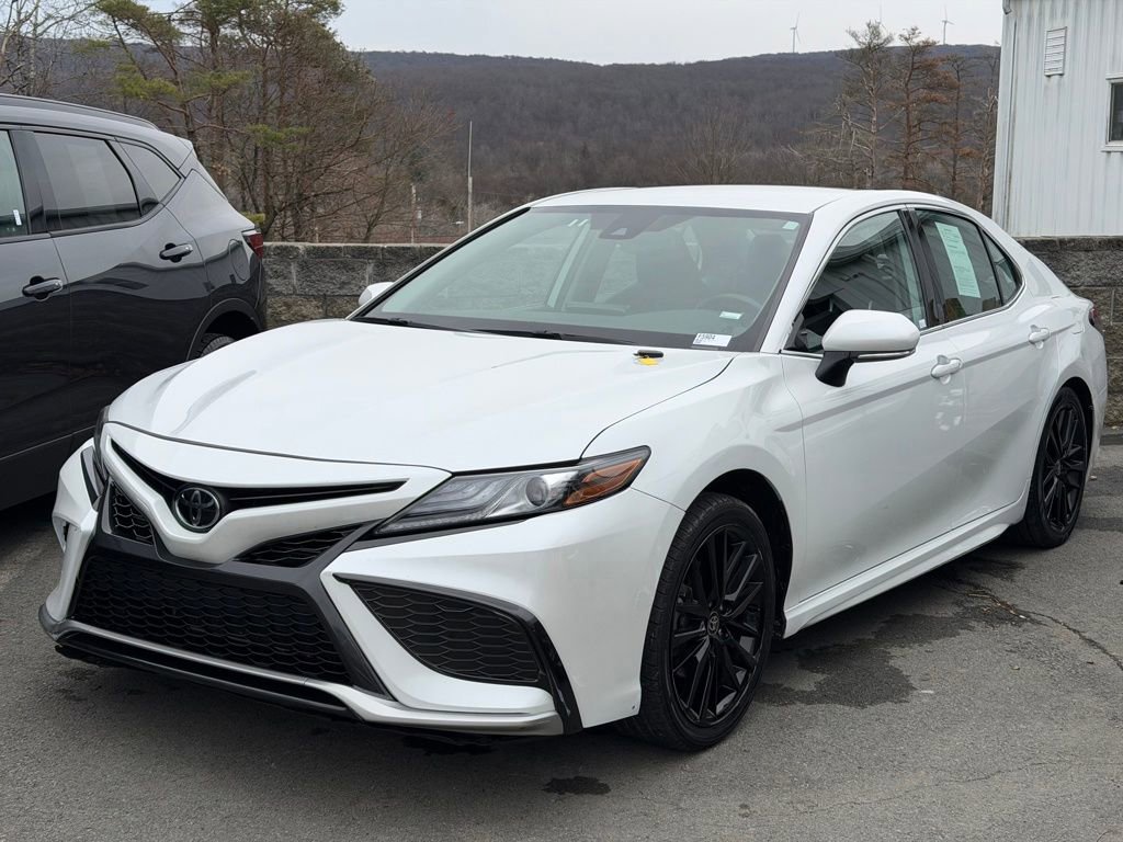 2023 Toyota Camry XSE's photo