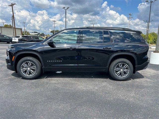 2026 Chevrolet Traverse photo 7