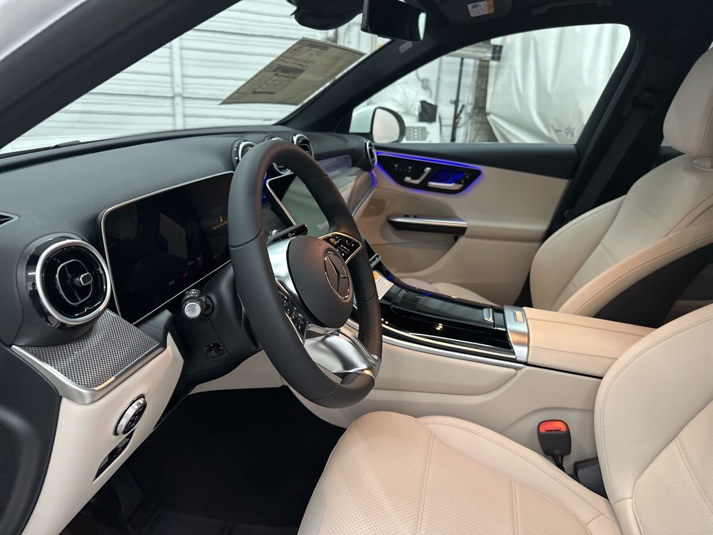2026 Mercedes Benz GLC 300 photo 8
