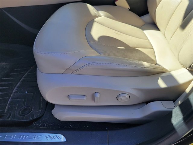2017 Buick Envision Essence photo 13