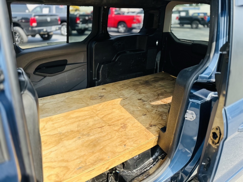 2020 Ford Transit XLT photo 17