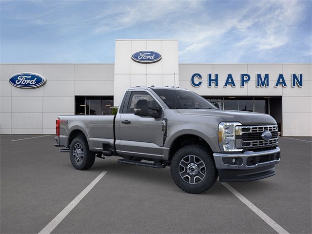 2025 Ford F-350 XLT photo 4