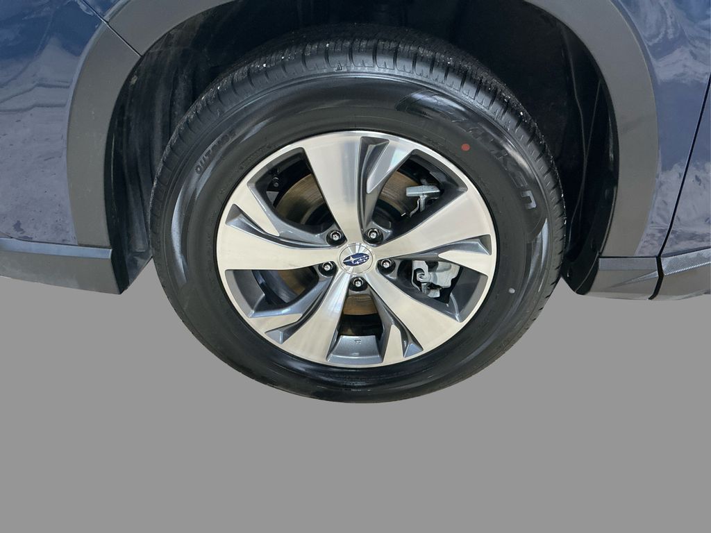 2024 Subaru Ascent Premium photo 16
