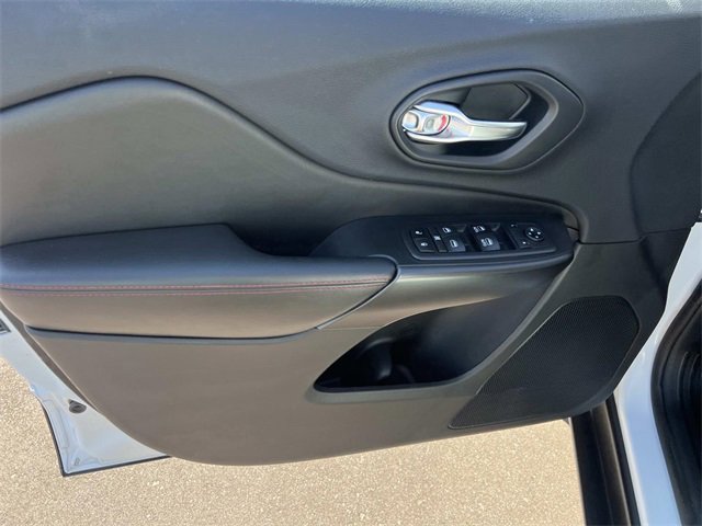 2019 Jeep Cherokee Trailhawk photo 10