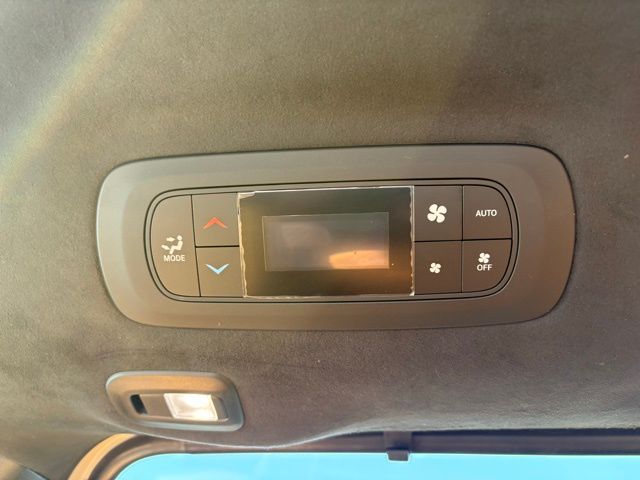 2023 Chrysler Pacifica Hybrid Pinnacle photo 29