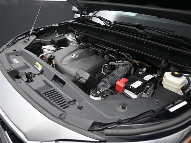 2022 Toyota Highlander XLE photo 9