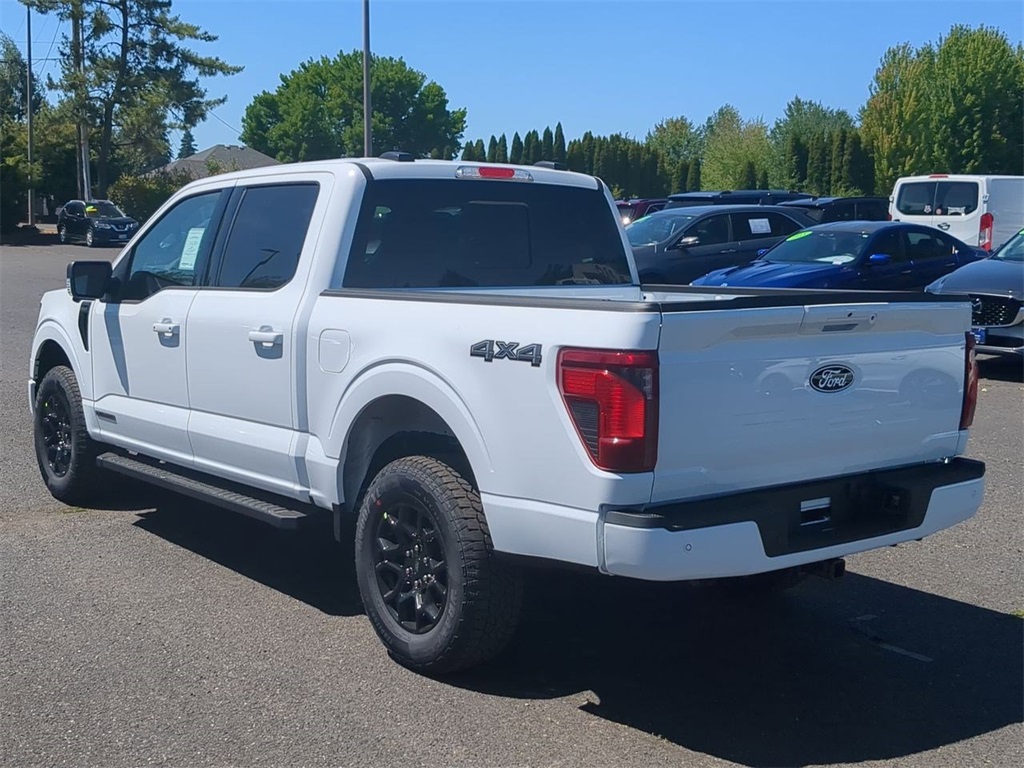2025 Ford F-150 XLT photo 3
