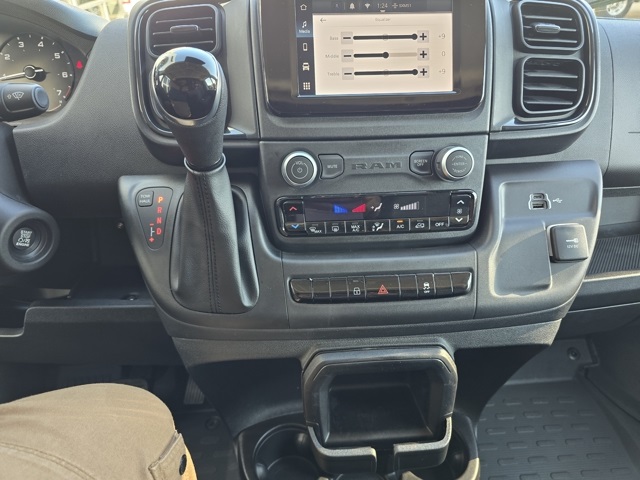 2025 Ram ProMaster 2500 photo 13