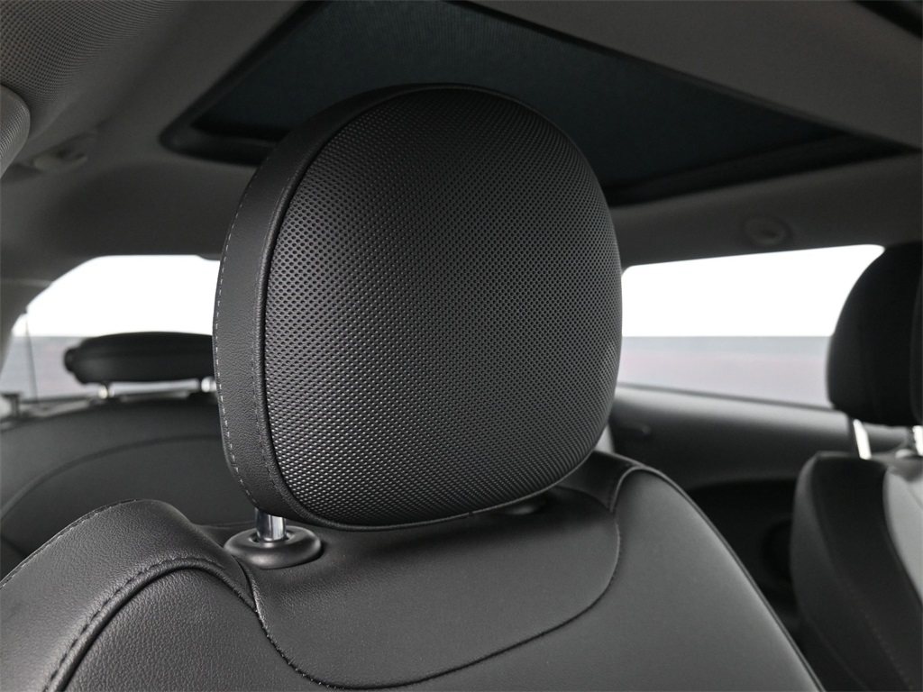 2023 Mini Cooper 2 Door Hardtop S photo 17