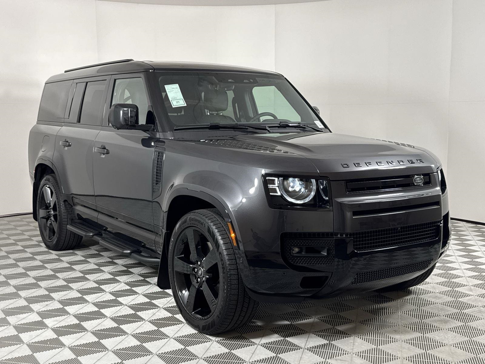 2025 Land Rover Defender 130 X-Dynamic SE photo 7