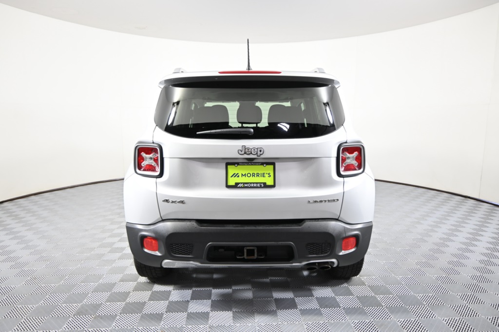 2017 Jeep Renegade Limited photo 4