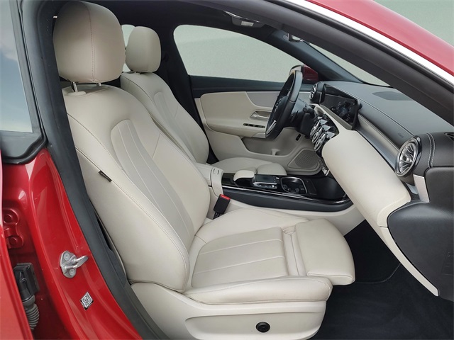 2021 Mercedes Benz CLA 250 photo 28