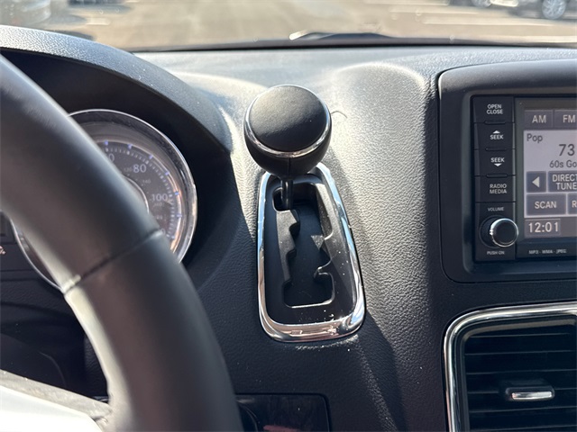 2013 Chrysler Town & Country photo 14
