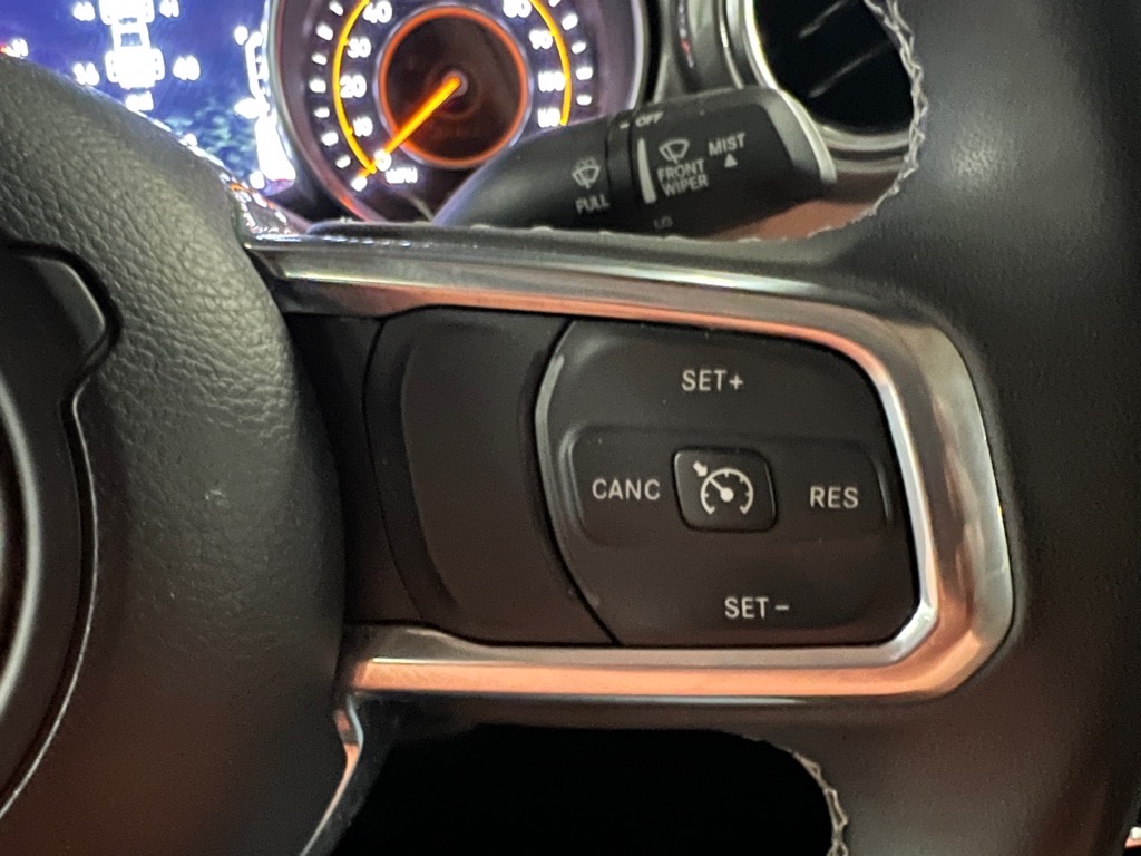 2023 Jeep Gladiator Overland photo 3