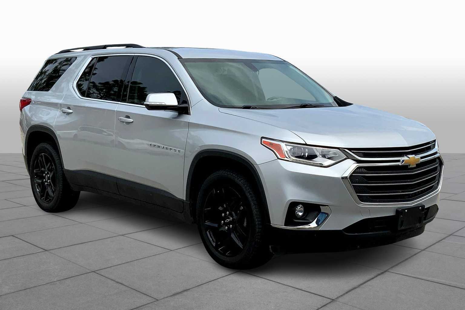 2020 Chevrolet Traverse Leather photo 2