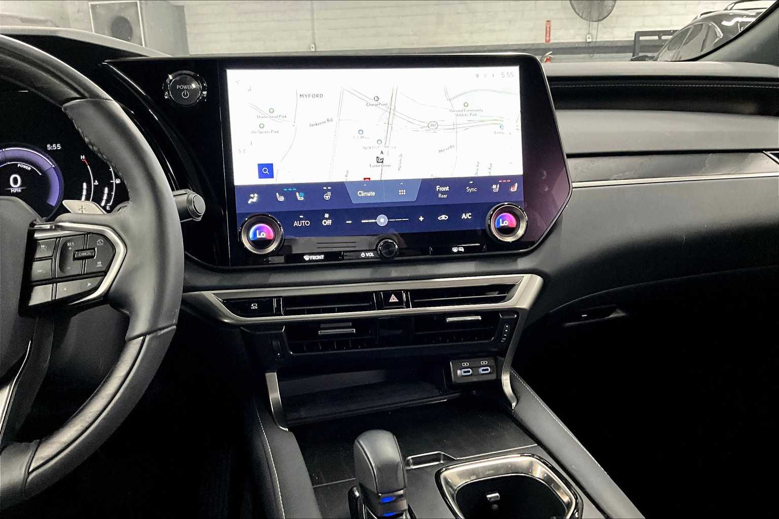 2024 Lexus RX Premium AWD photo 6