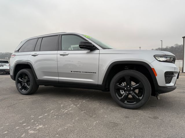 2025 Jeep Grand Cherokee Altitude X photo 3
