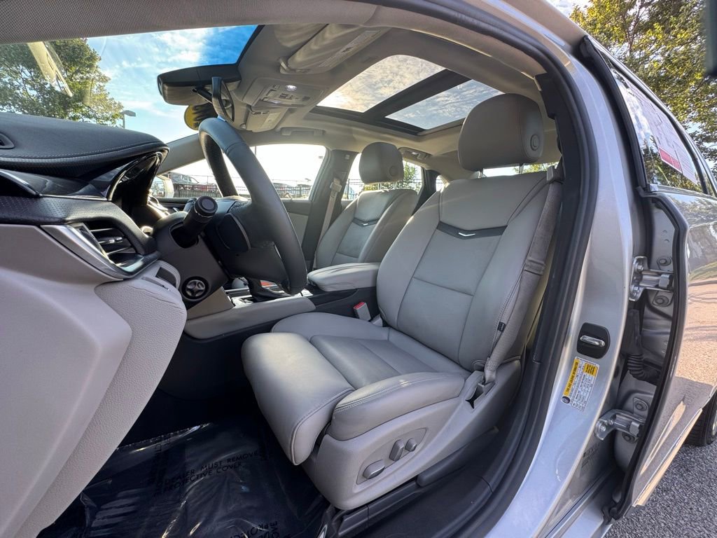 2013 Cadillac XTS Luxury photo 4