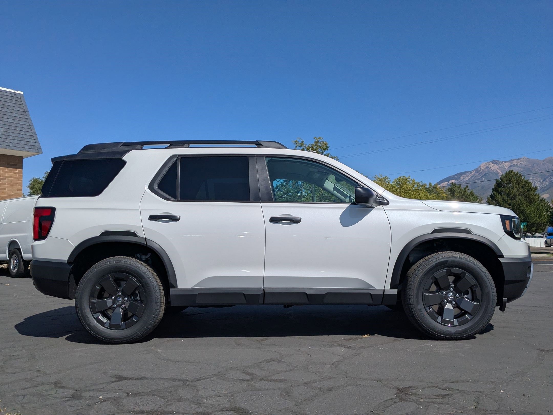 2026 Honda Passport photo 2