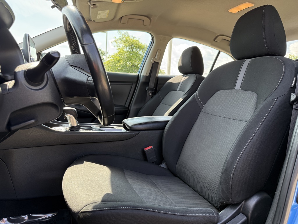 2022 Nissan Sentra SV photo 18