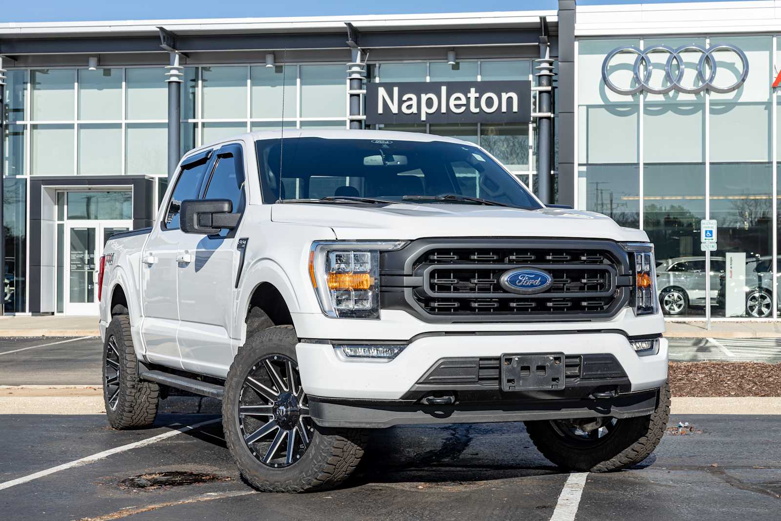 2021 Ford F-150 XLT's photo