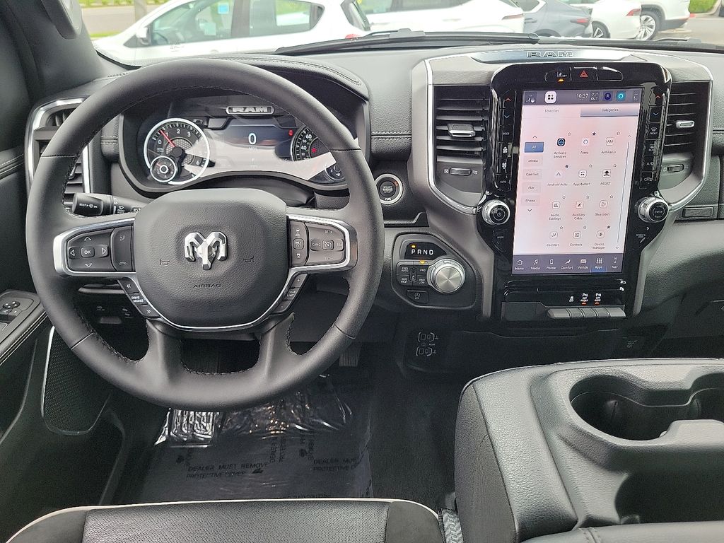 2025 Ram 1500 Laramie photo 4