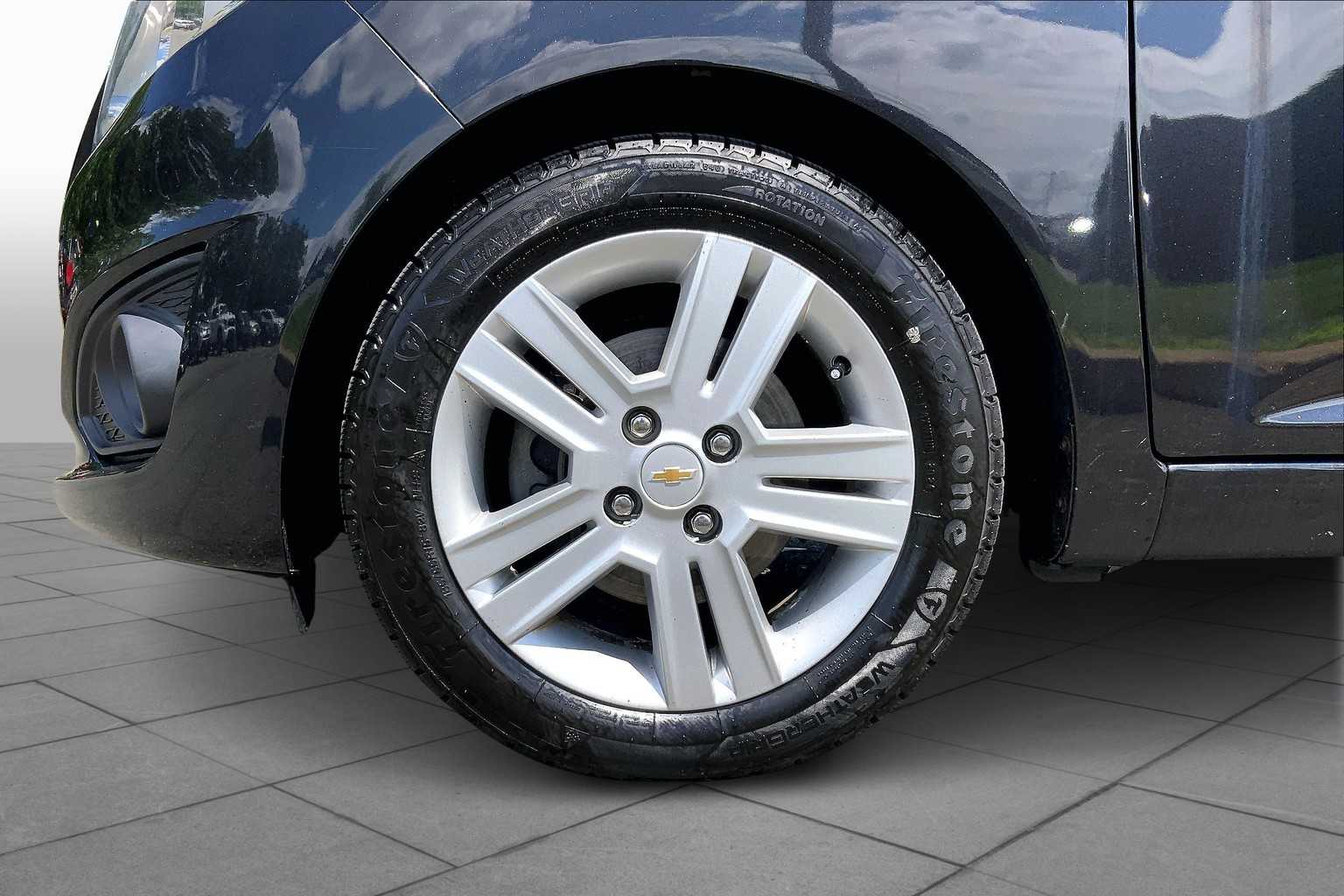 2015 Chevrolet Spark LS photo 10