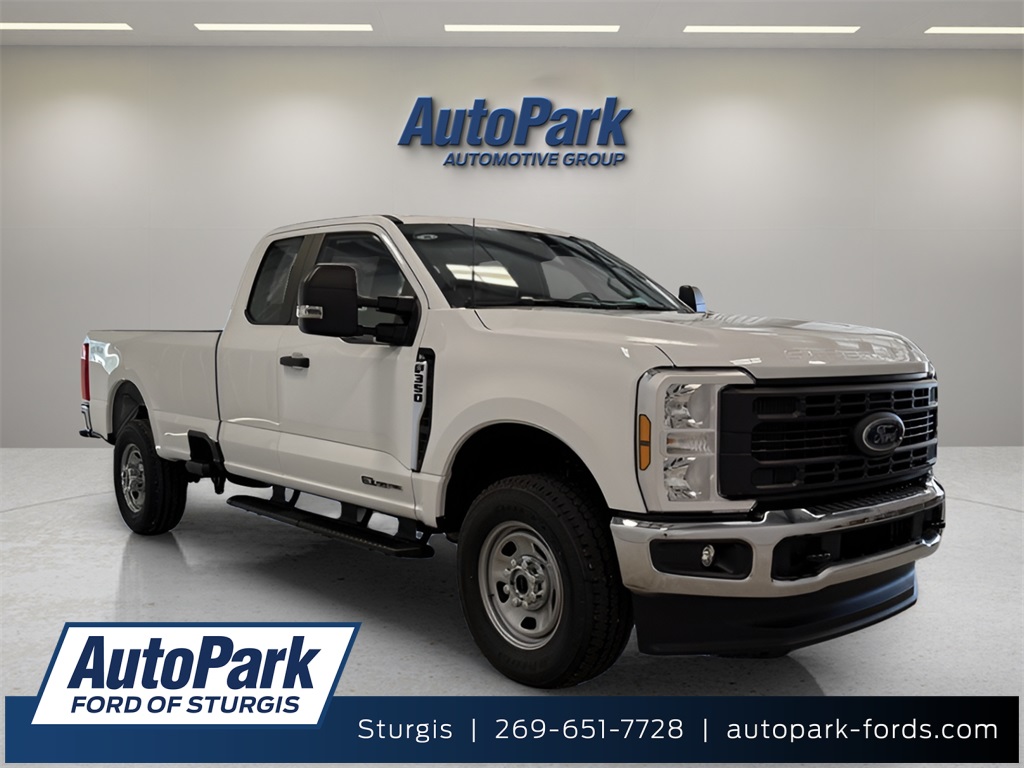 2026 Ford F-350 Super Duty XL's photo
