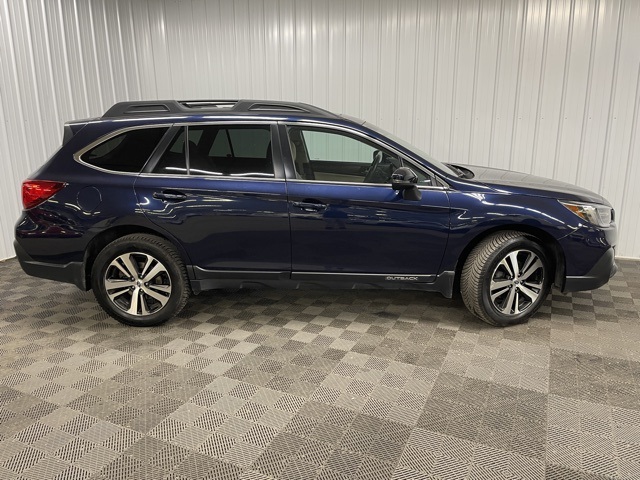 2018 Subaru Outback 2.5i photo 2