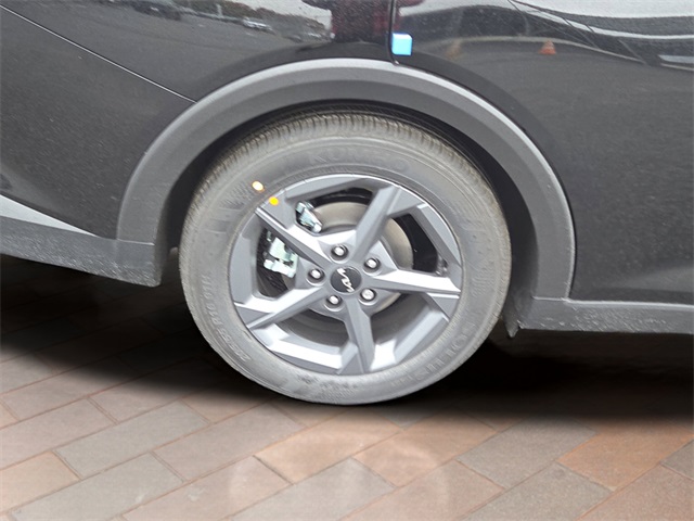 2025 Kia K4 LXS photo 4