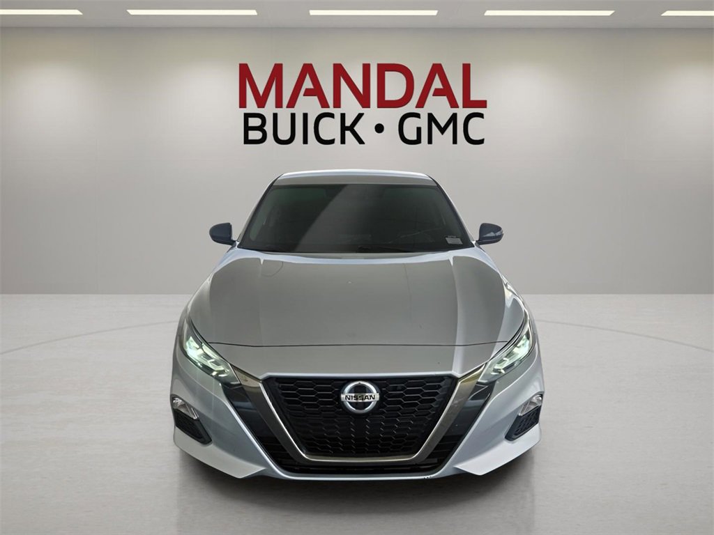 Used 2020 Nissan Altima SR with VIN 1N4BL4CV7LN310898 for sale in D'Iberville, MS