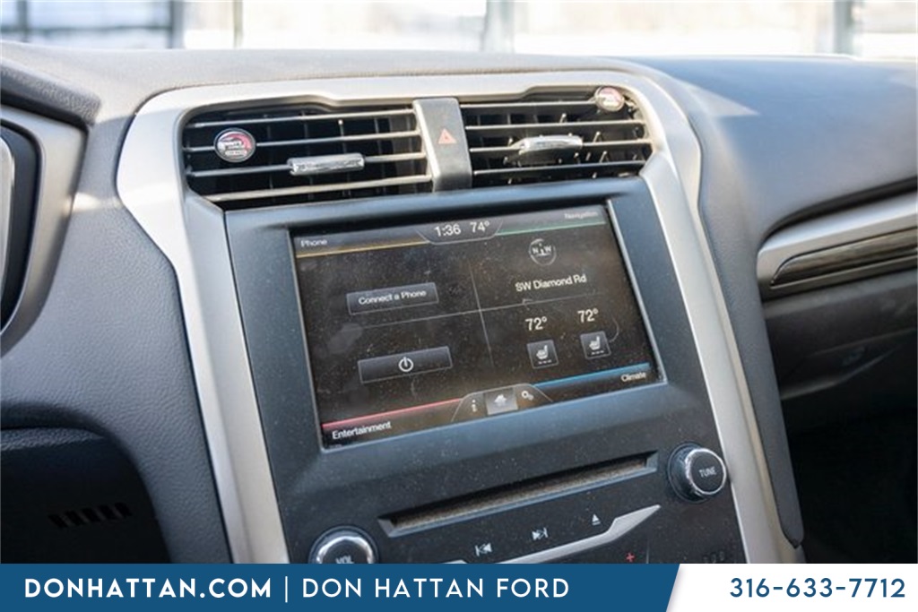 2018 Ford Fusion SE photo 4