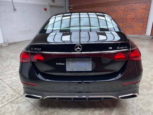 2026 Mercedes Benz E 350 4MATIC photo 4