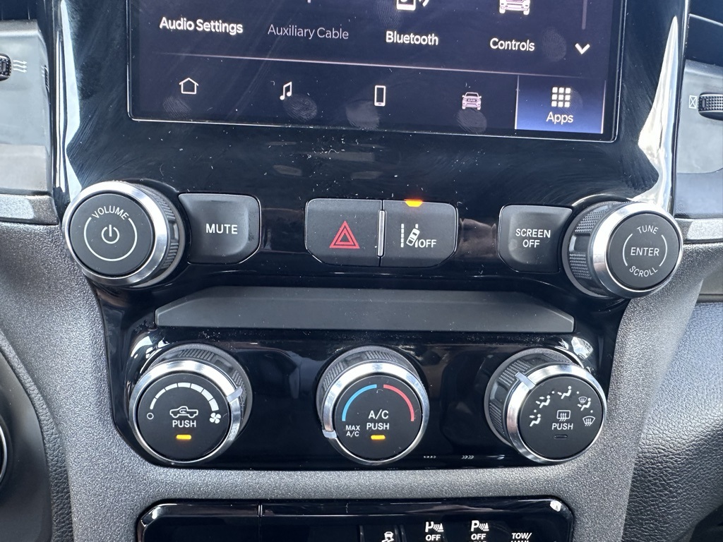 2025 Ram 1500 Tradesman photo 16
