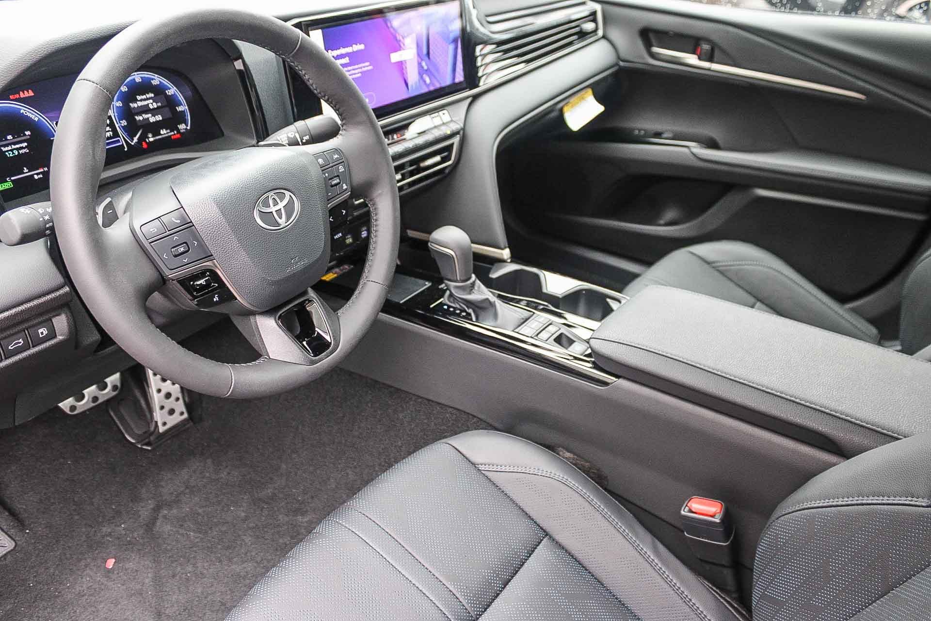 2025 Toyota Camry XSE photo 18