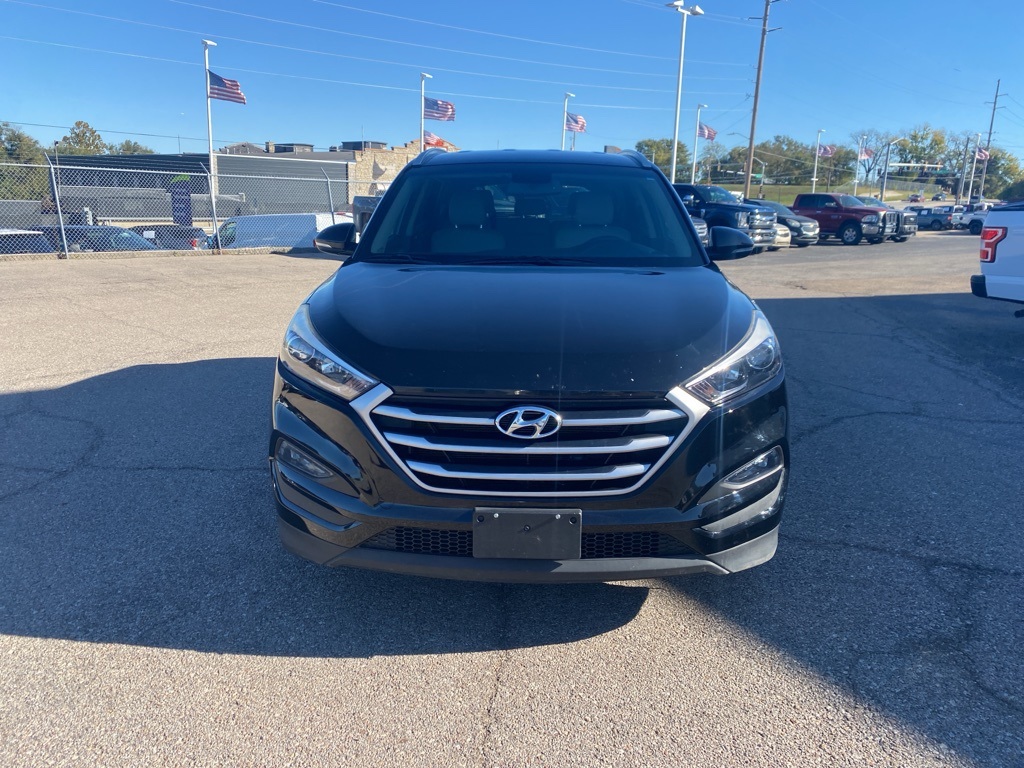 Used 2017 Hyundai Tucson SE Plus with VIN KM8J3CA47HU522445 for sale in Kansas City