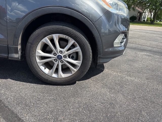 2017 Ford Escape SE photo 8