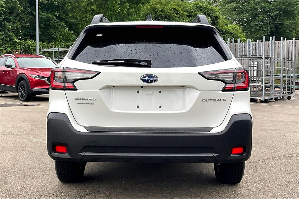 2025 Subaru Outback Premium photo 3