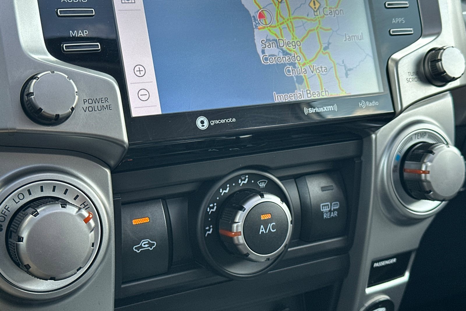 2020 Toyota 4Runner SR5 Premium photo 29